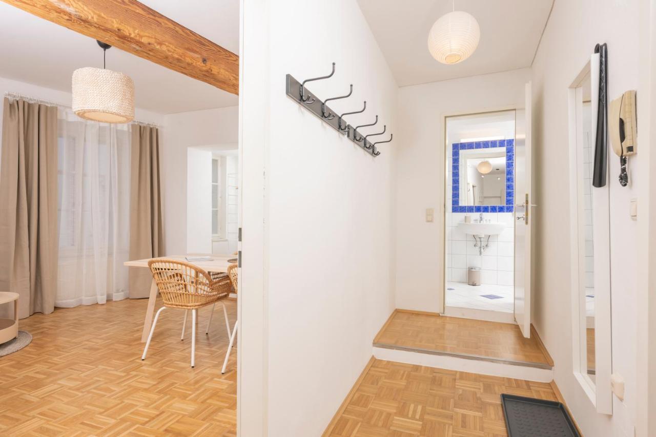 Zum Grazer Uhrturm Apartment Exterior photo