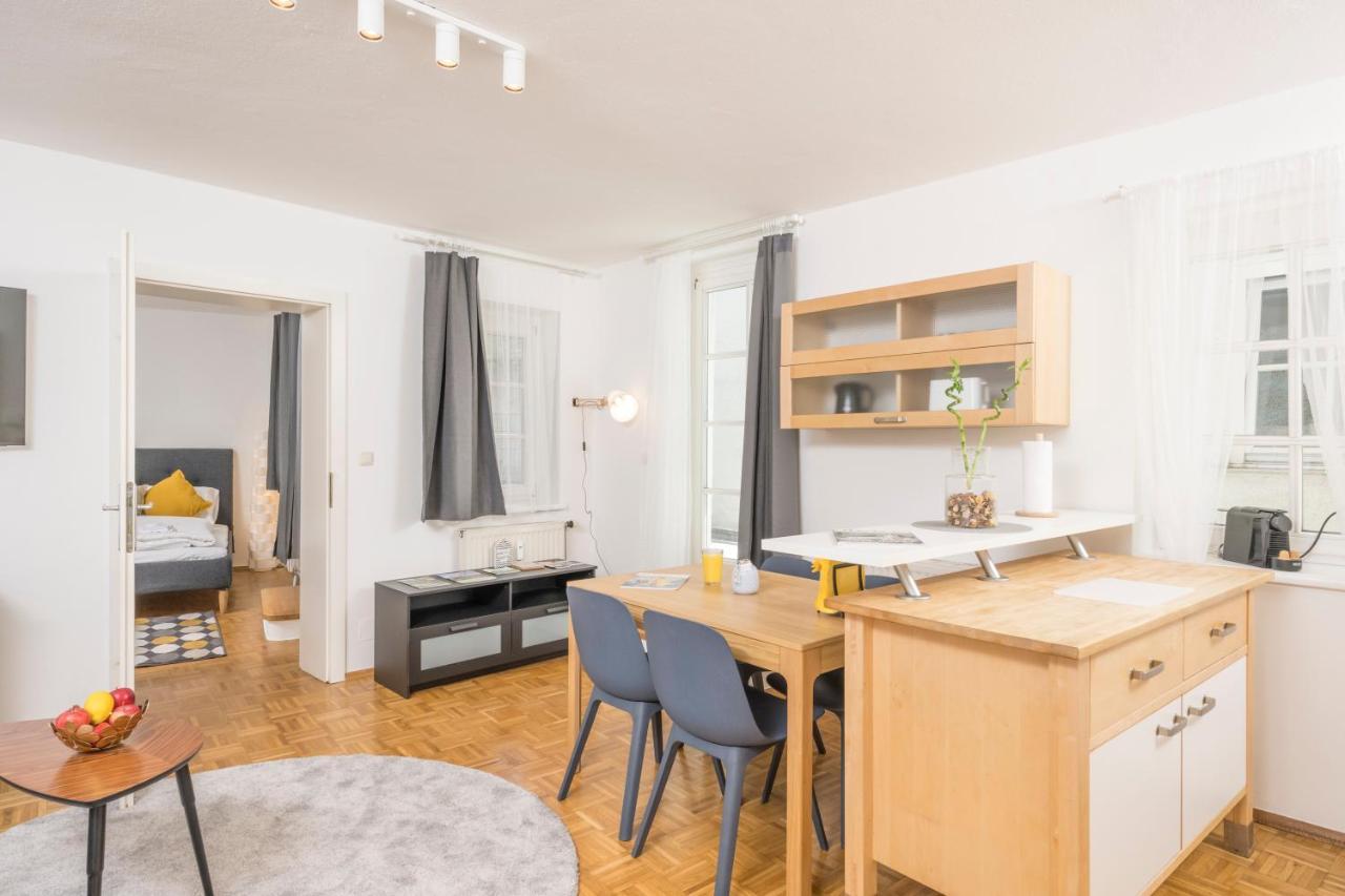 Zum Grazer Uhrturm Apartment Exterior photo