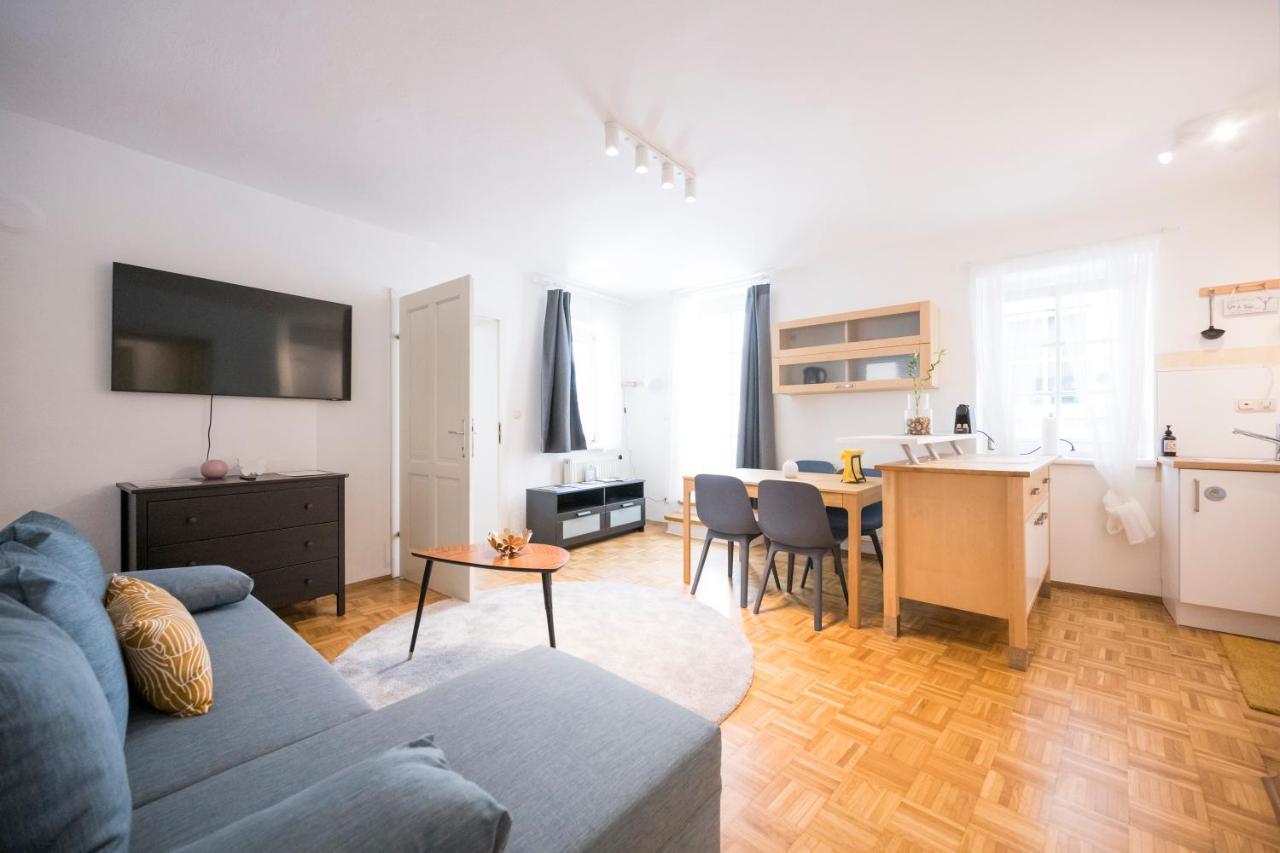 Zum Grazer Uhrturm Apartment Exterior photo
