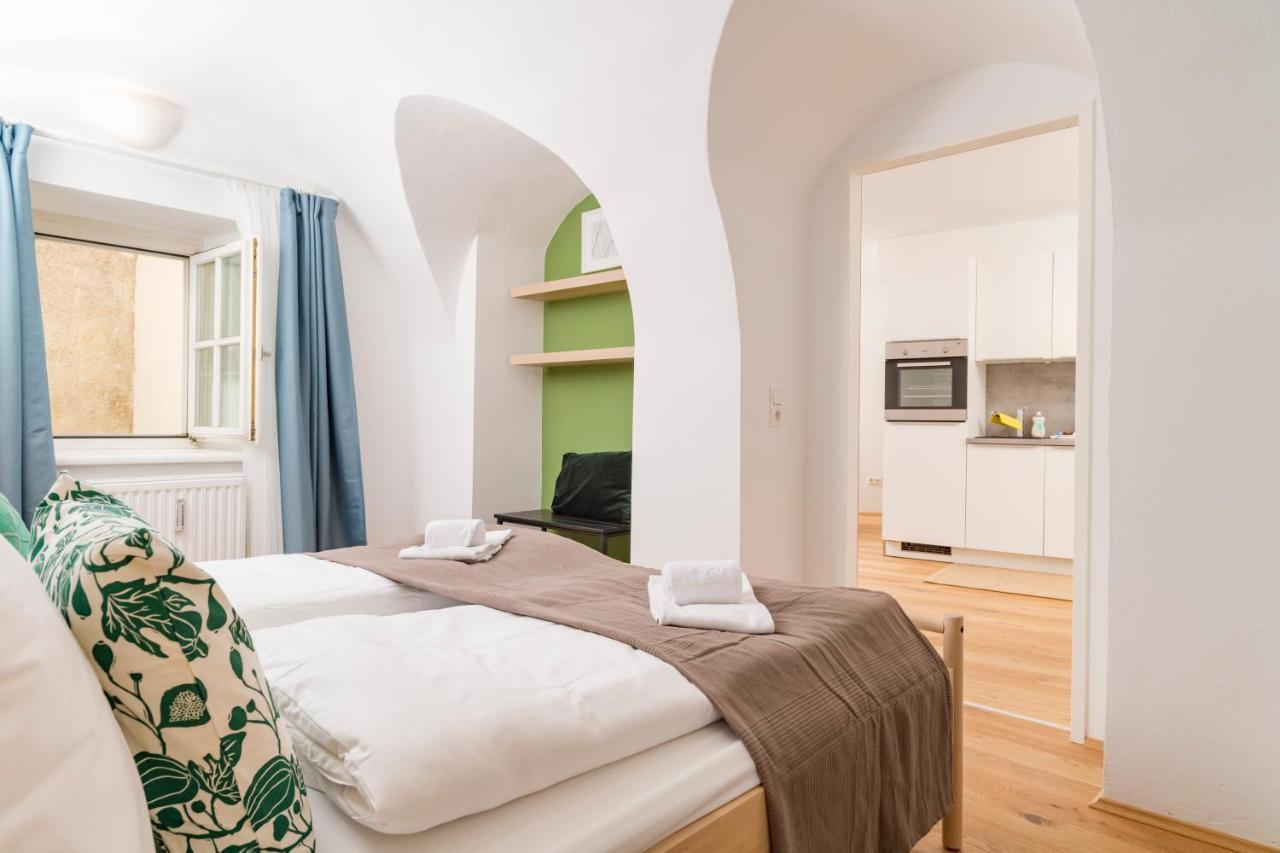 Zum Grazer Uhrturm Apartment Exterior photo